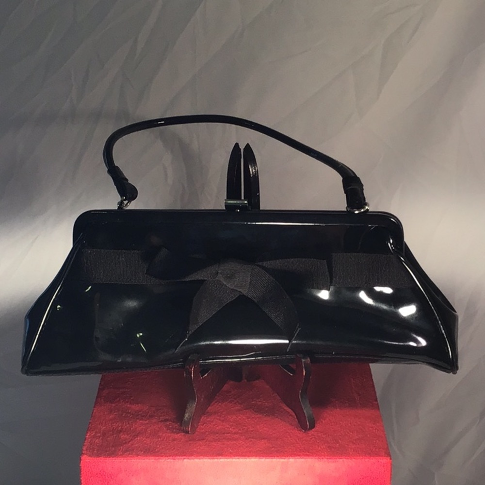 🌼Vintage🌼 Apostrophe black patent bow clutch